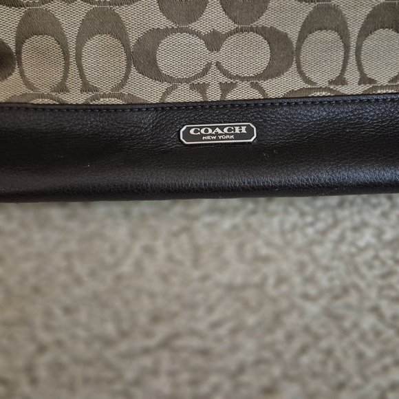 IN GOOD USED CONDITION.. Coach Tan Signature Canvas Tote with Brown Leather Trim - Picture 2 of 14